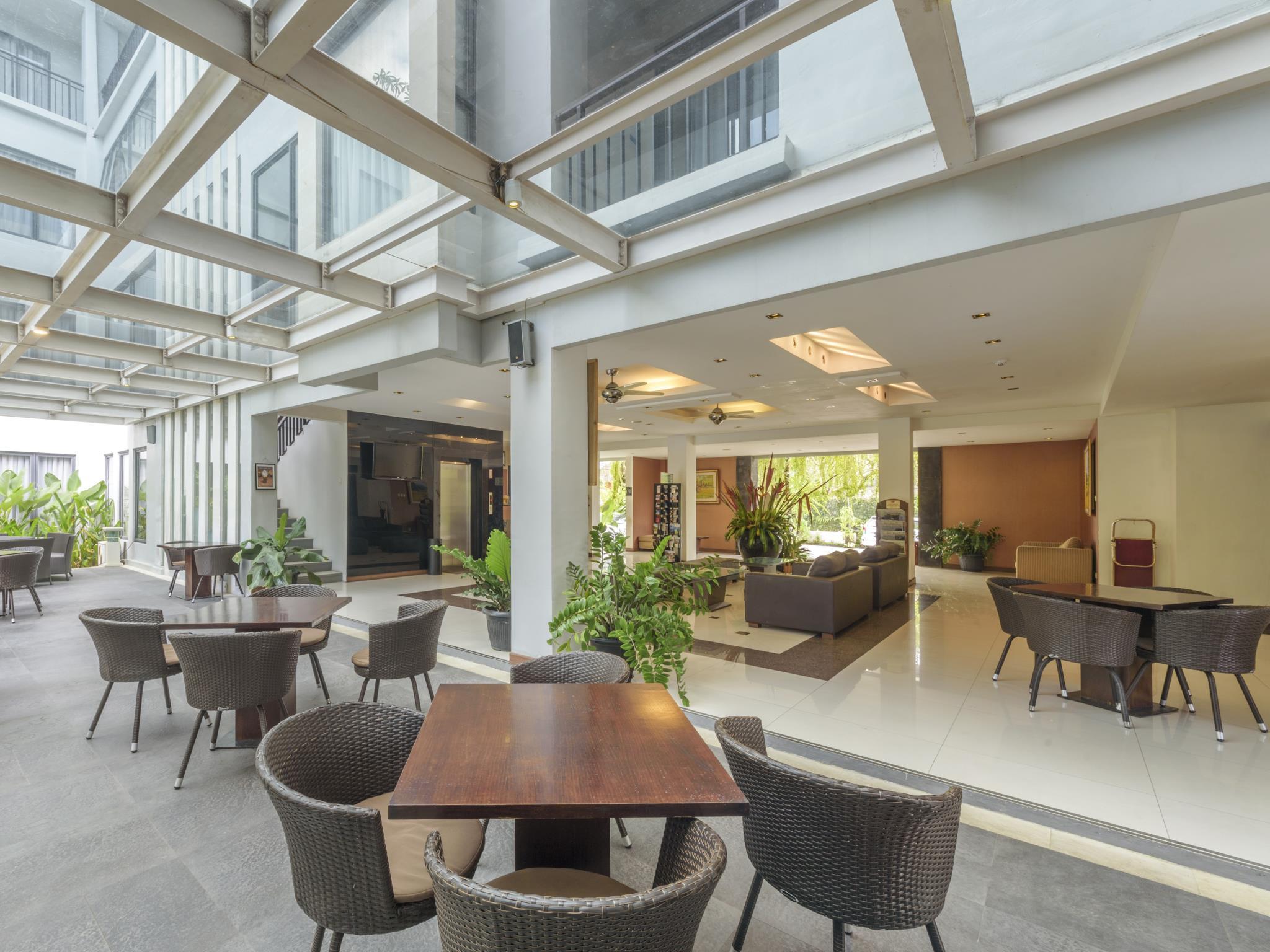 Umalas Hotel & Residence Seminyak Kültér fotó